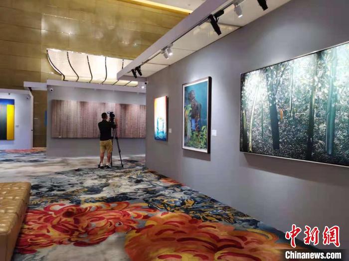 东西方知名现当代艺术家杰作集中亮相上海