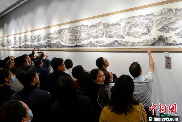 36米长卷《忠州揽胜图》微观展现忠县千年历史变迁