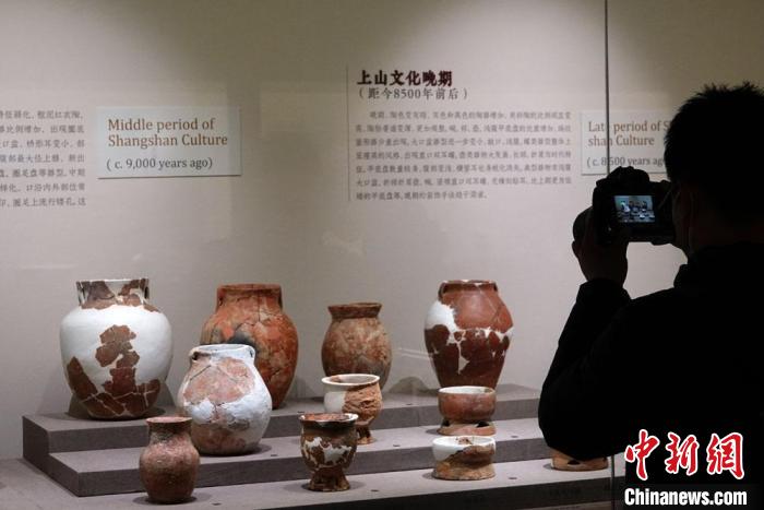 浙江上山文化考古特展北京举行 世界最早稻作彩陶遗址将申报世遗